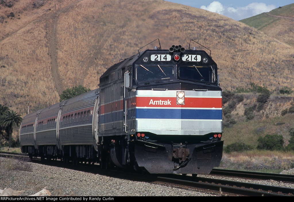 AMTK 214 on a San Joaquin set